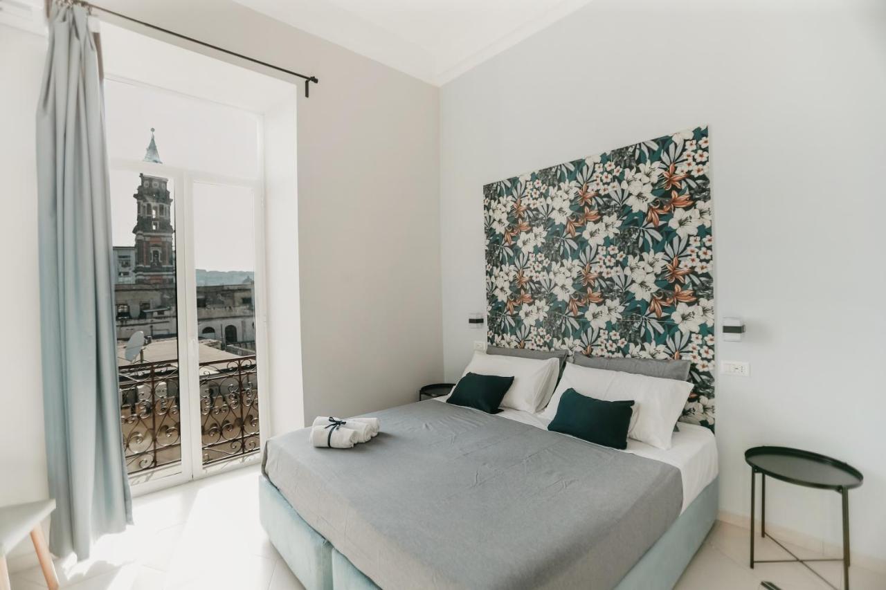 Domus Marina Rooms เนเปิลส์ ภายนอก รูปภาพ