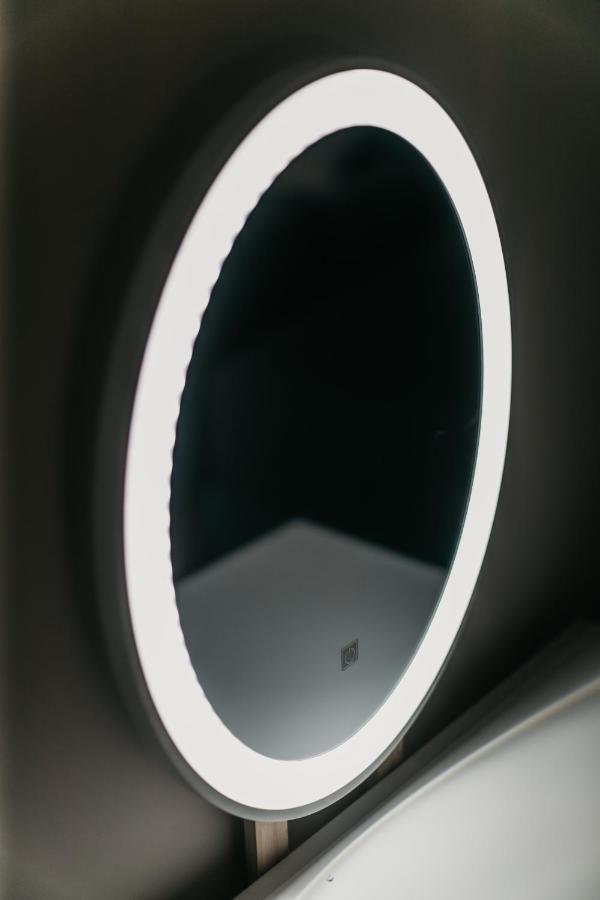 Domus Marina Rooms เนเปิลส์ ภายนอก รูปภาพ